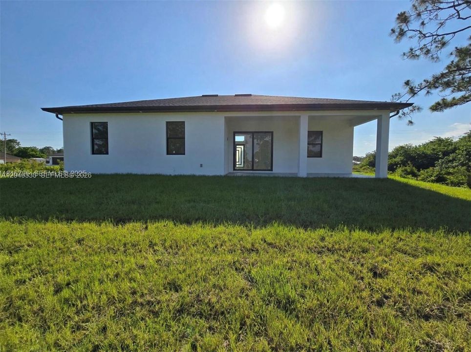 For Rent: $2,300 (3 beds, 2 baths, 0 Square Feet)