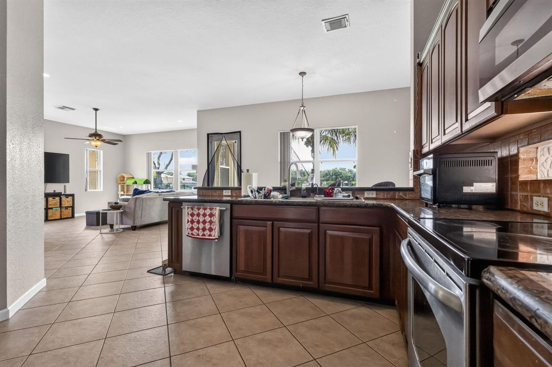 21-web-or-mls-_14A4774