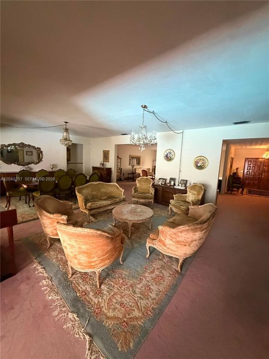 For Sale: $1,650,000 (4 beds, 3 baths, 4273 Square Feet)