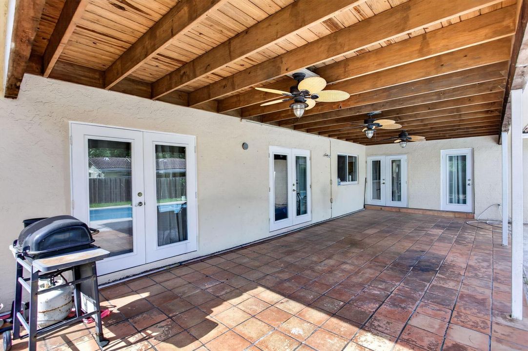 11-web-or-mls-11241-7615