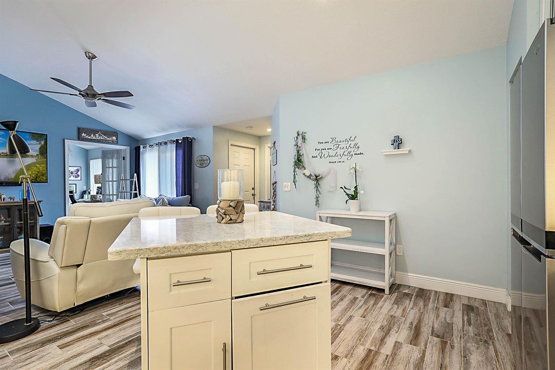 5729 Golden Eagle Circle-15