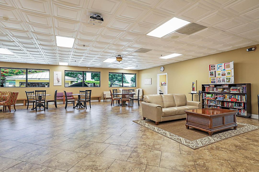 5729 Golden Eagle Circle-40