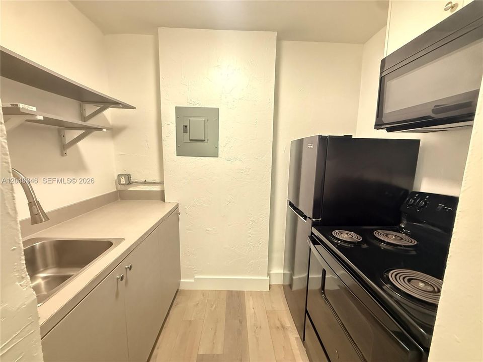 В аренду: $1,900 (1 спален, 1 ванн, 750 Квадратных фут)