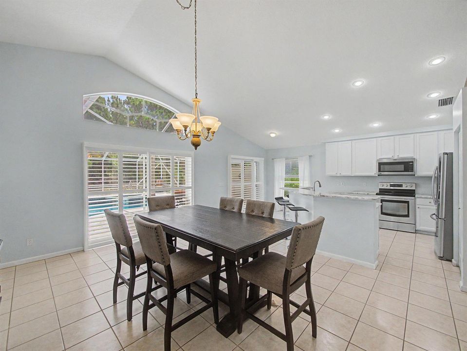 Dining/Kitchen