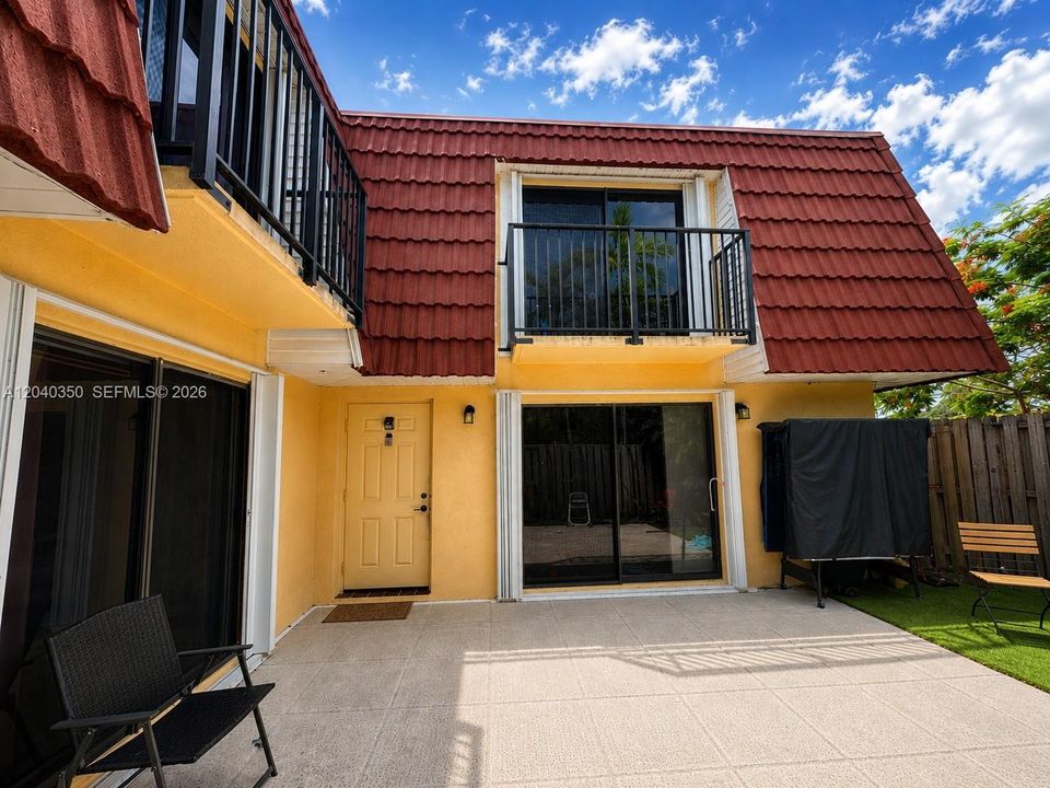 En Renta: $3,100 (2 camas, 2 baños, 1372 Pies cuadrados)