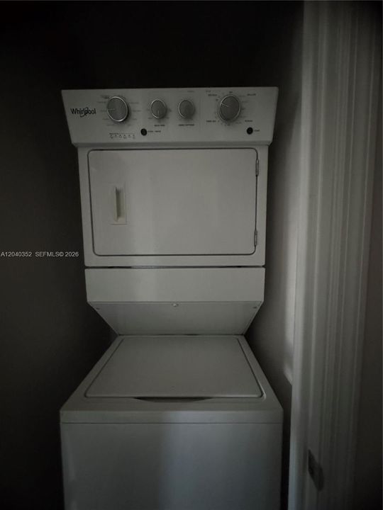 В аренду: $2,400 (3 спален, 2 ванн, 0 Квадратных фут)