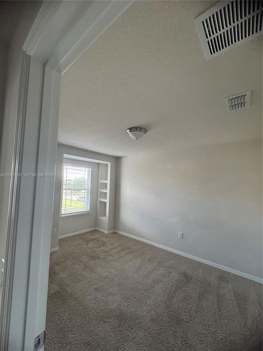 В аренду: $2,400 (3 спален, 2 ванн, 0 Квадратных фут)