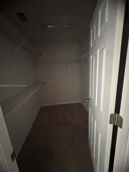 В аренду: $2,400 (3 спален, 2 ванн, 0 Квадратных фут)