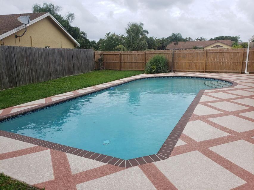 BEDFORD POOL 1