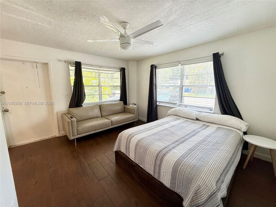 В аренду: $1,750 (1 спален, 1 ванн, 600 Квадратных фут)