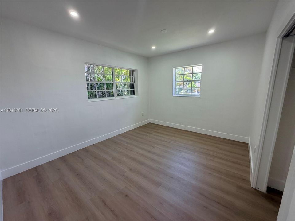 For Rent: $4,100 (3 beds, 2 baths, 1912 Square Feet)