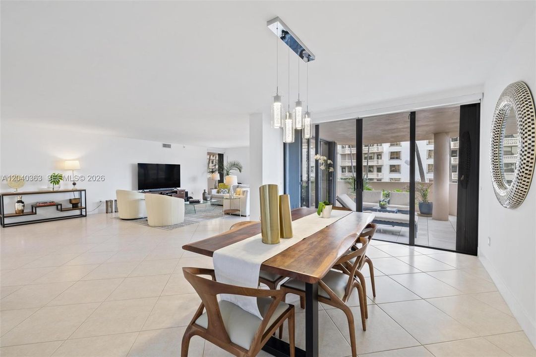 En Venta: $1,575,000 (2 camas, 2 baños, 2018 Pies cuadrados)