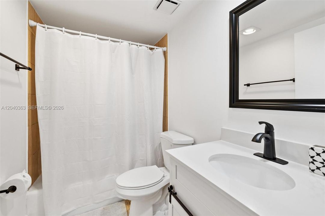 En Venta: $1,575,000 (2 camas, 2 baños, 2018 Pies cuadrados)