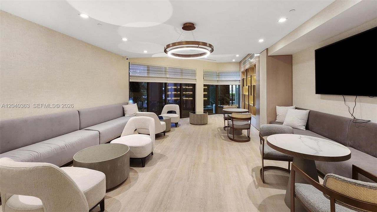 En Venta: $1,575,000 (2 camas, 2 baños, 2018 Pies cuadrados)
