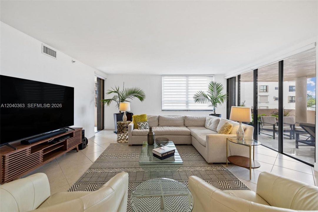 En Venta: $1,575,000 (2 camas, 2 baños, 2018 Pies cuadrados)