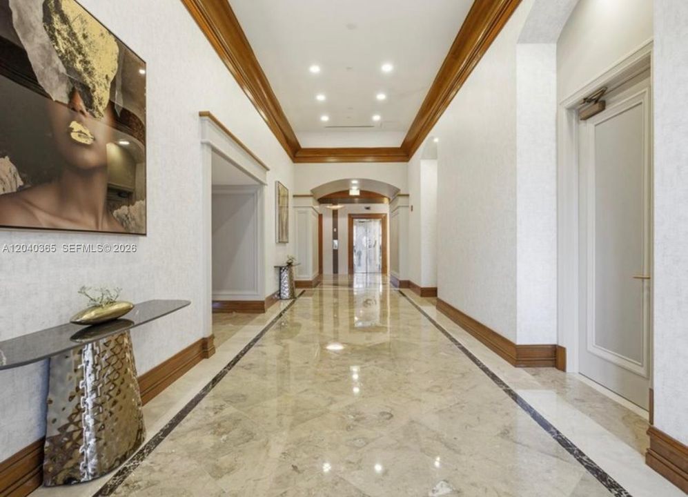 En Renta: $9,990 (3 camas, 3 baños, 2340 Pies cuadrados)