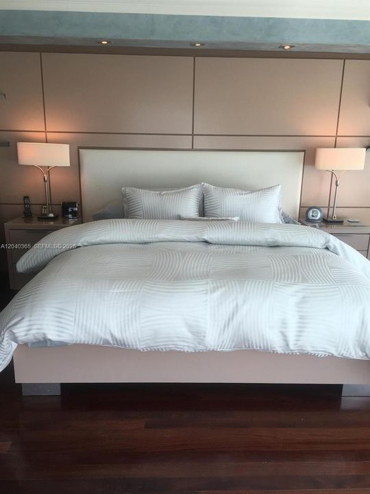 En Renta: $9,990 (3 camas, 3 baños, 2340 Pies cuadrados)