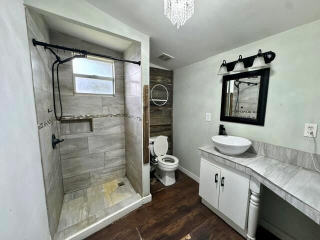 Cottage Bathroom-13559 24th court