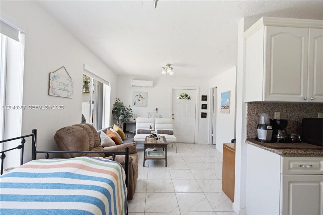 Active With Contract: $839,900 (4 beds, 3 baths, 2525 Square Feet)