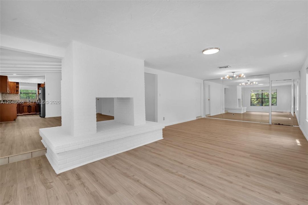 На продажу: $649,000 (3 спален, 2 ванн, 1710 Квадратных фут)