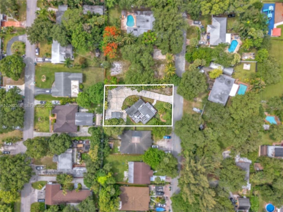 На продажу: $649,000 (3 спален, 2 ванн, 1710 Квадратных фут)