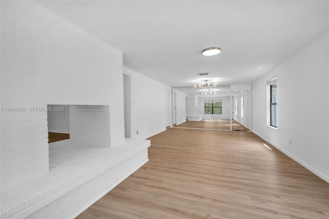 На продажу: $649,000 (3 спален, 2 ванн, 1710 Квадратных фут)