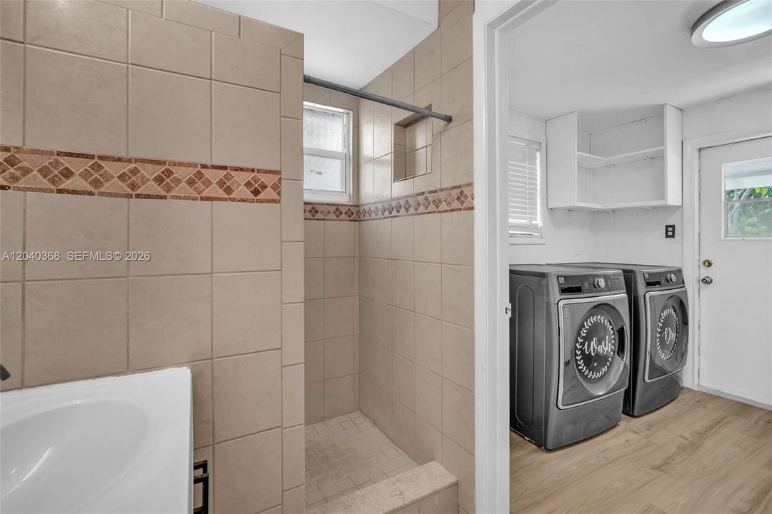 На продажу: $649,000 (3 спален, 2 ванн, 1710 Квадратных фут)