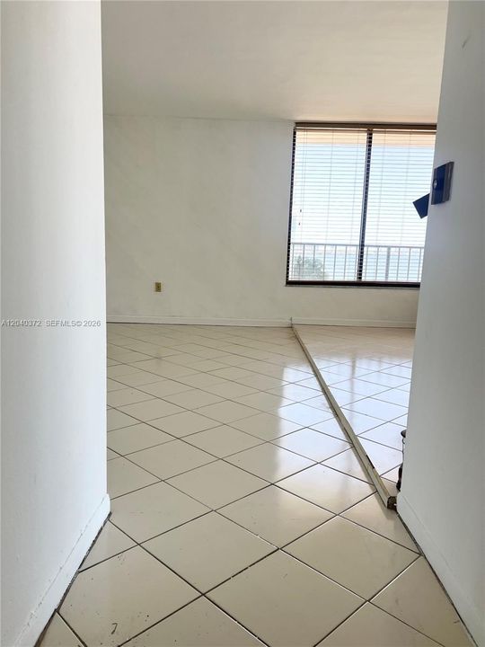 En Venta: $285,000 (1 camas, 1 baños, 741 Pies cuadrados)