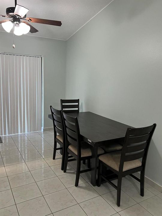 8511 Dining Room