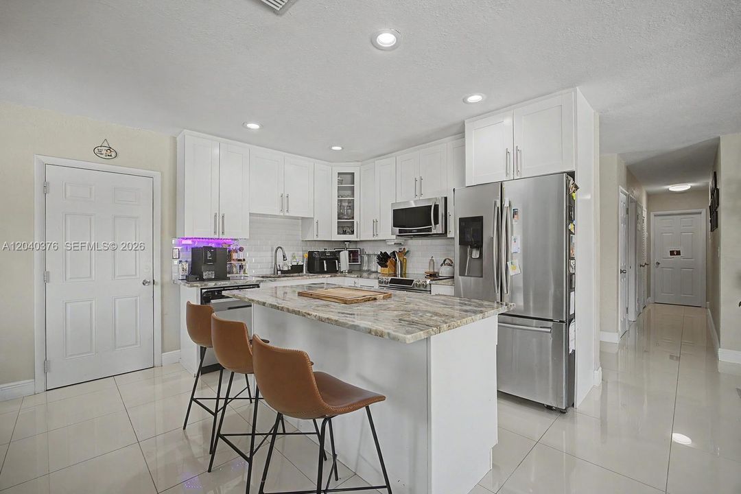 For Sale: $385,000 (3 beds, 2 baths, 1309 Square Feet)