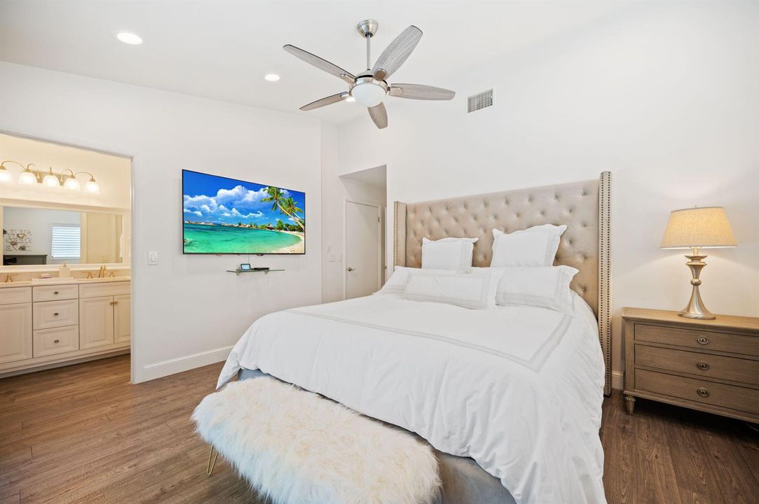 18-web-or-mls-22416-swordfish-dr