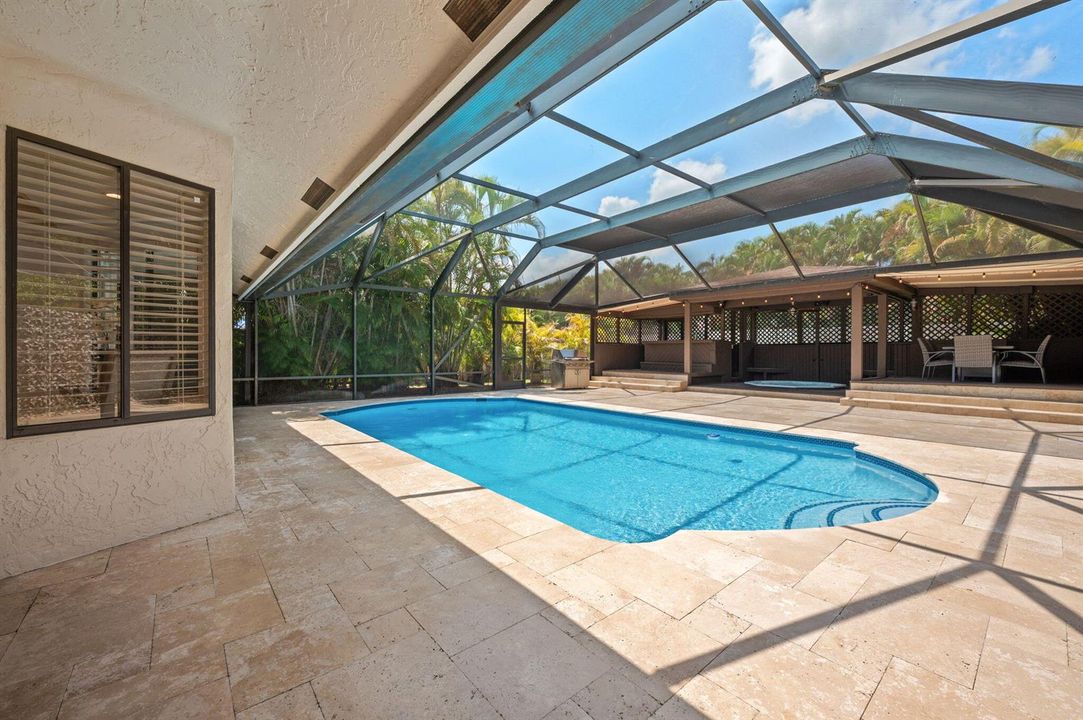 25-web-or-mls-22416-swordfish-dr