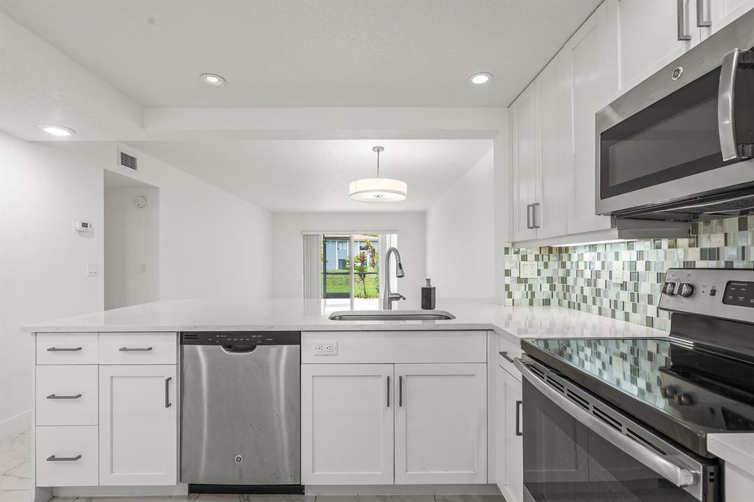 006-3090HolidaySpringsBoulevard-109-Marg