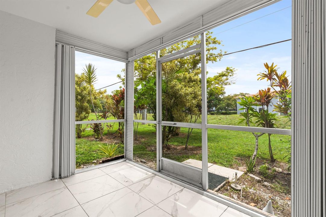 022-3090HolidaySpringsBoulevard-109-Marg