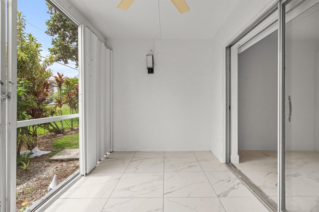021-3090HolidaySpringsBoulevard-109-Marg