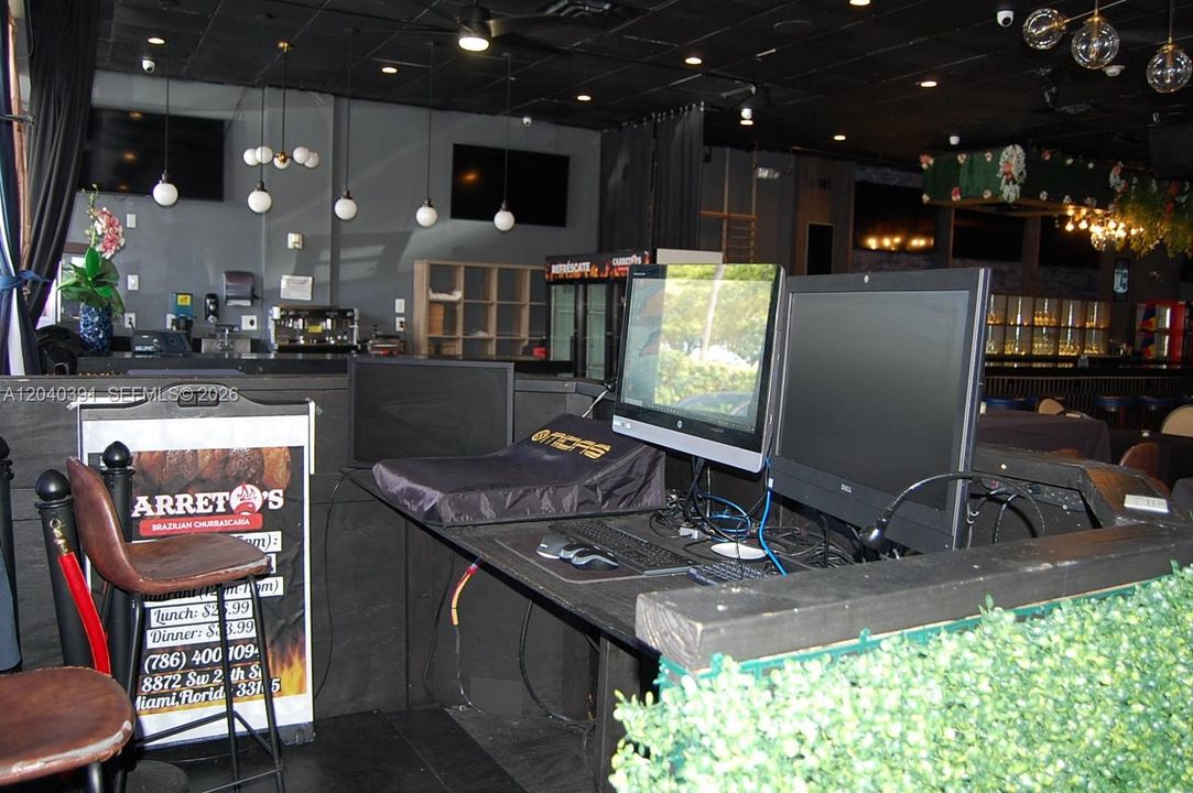 dj area