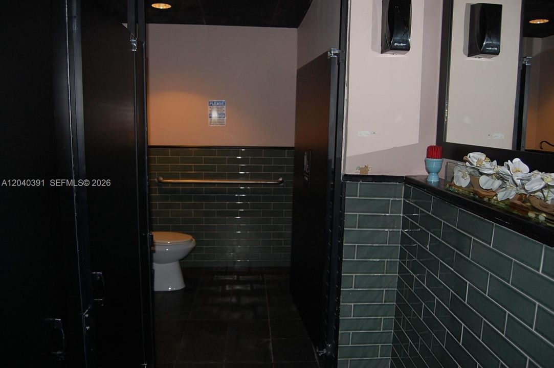 bathroom for restaurant