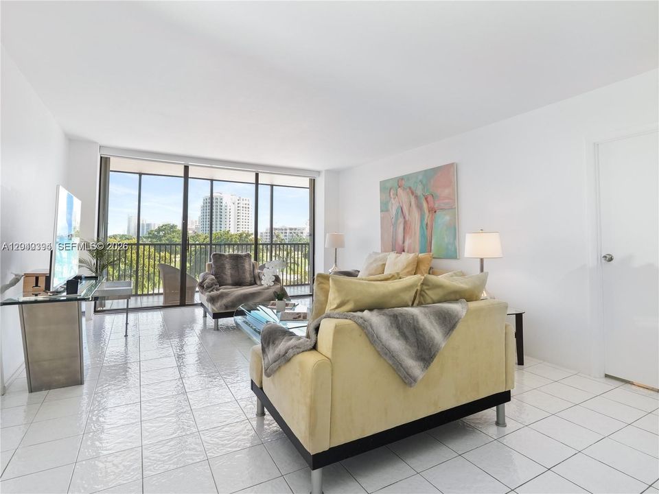 En Venta: $339,900 (2 camas, 2 baños, 1313 Pies cuadrados)