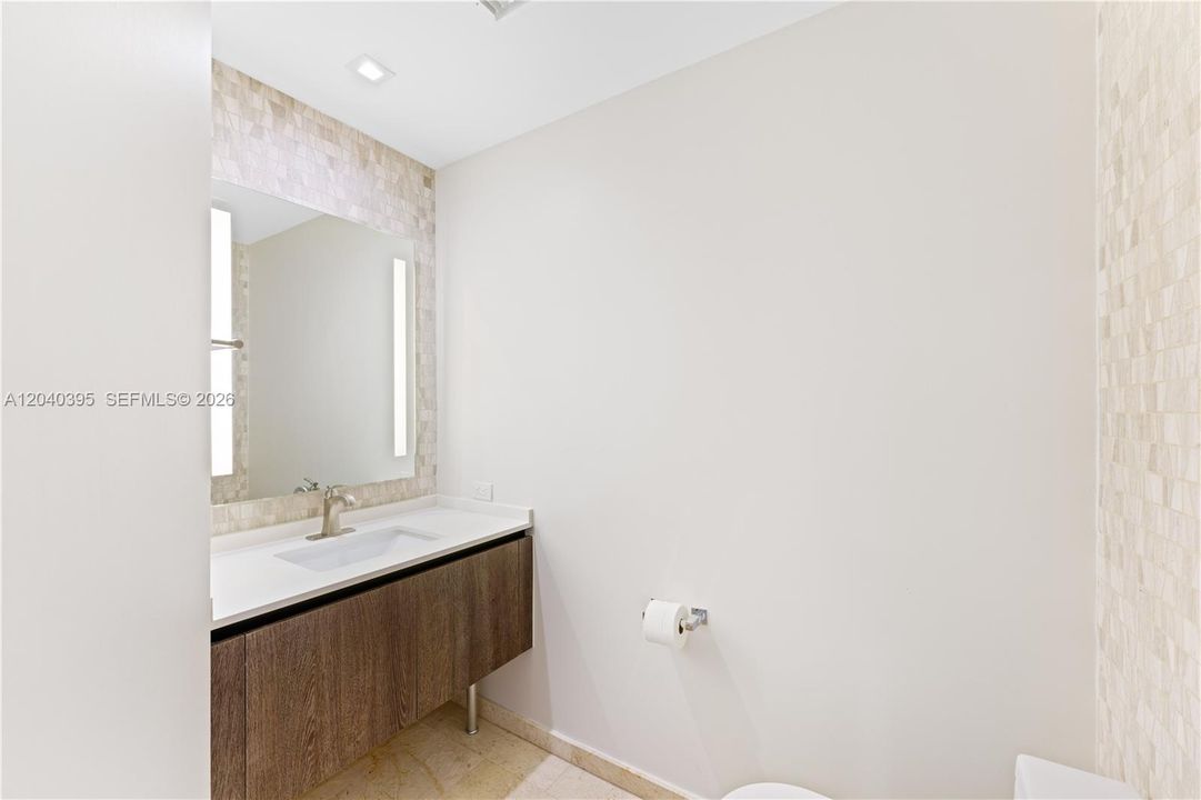 For Rent: $8,250 (3 beds, 3 baths, 1645 Square Feet)