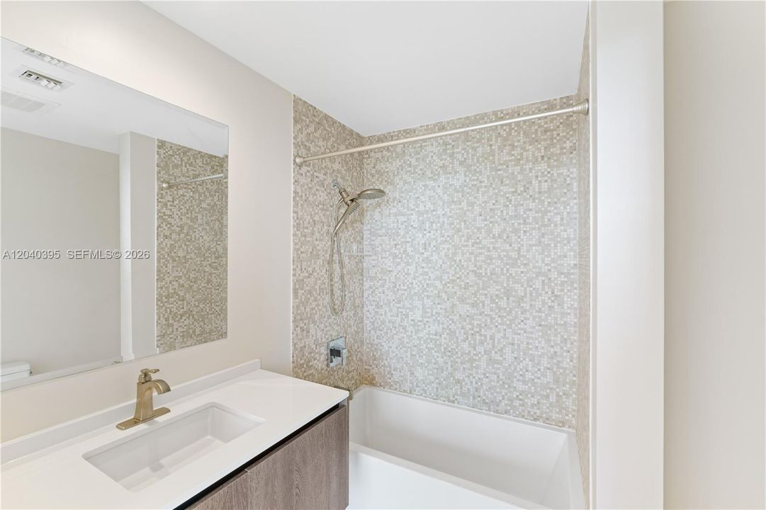For Rent: $8,250 (3 beds, 3 baths, 1645 Square Feet)