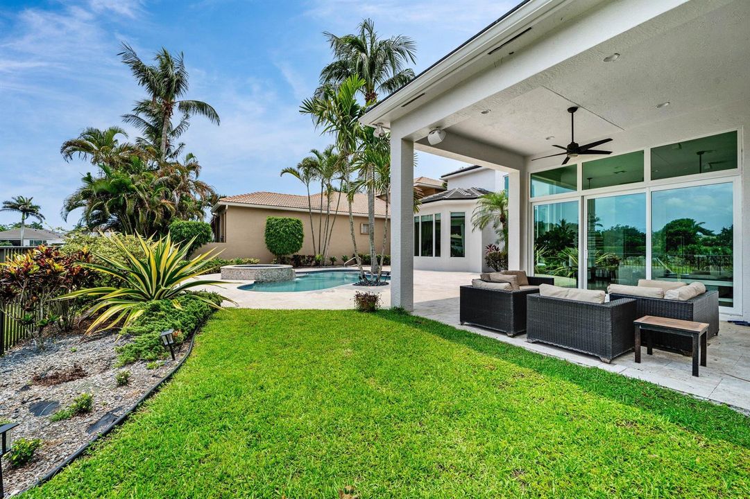6411 Patio 4