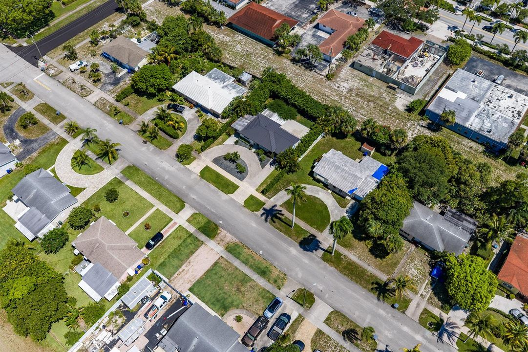 722 Greenbriar dr-14