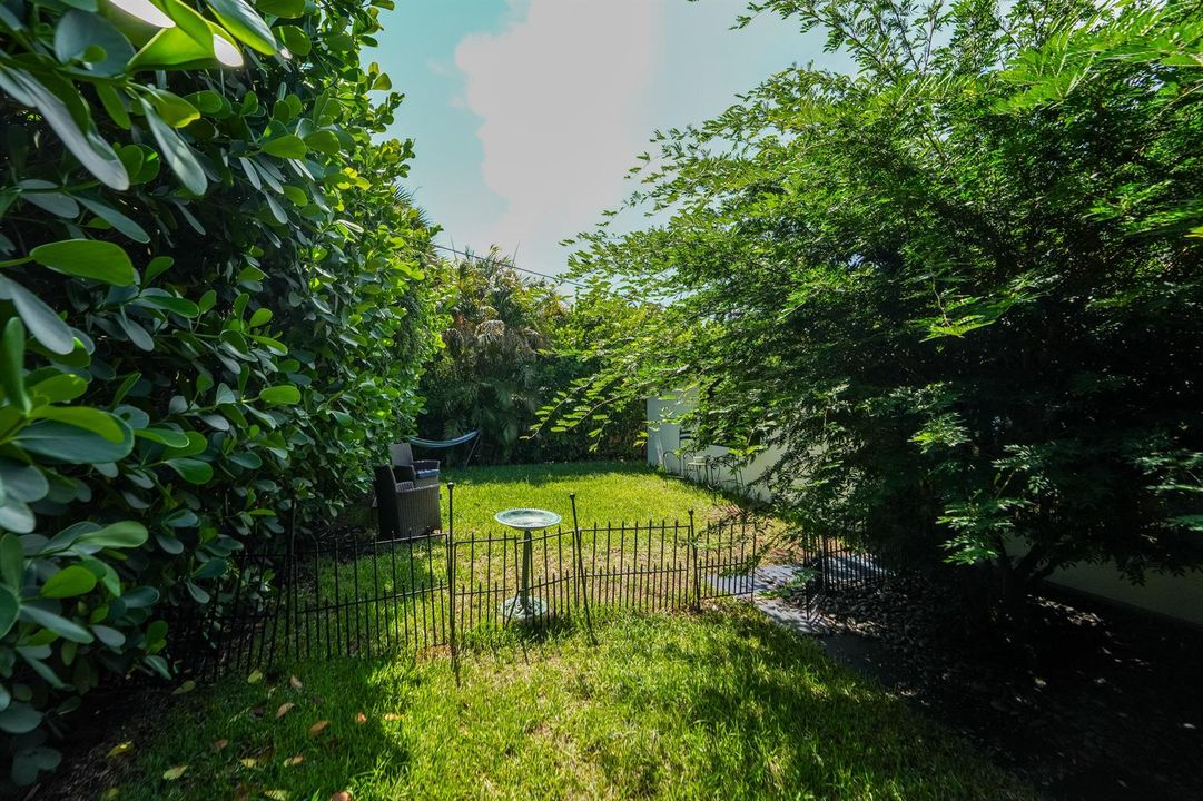722 Greenbriar dr o-9