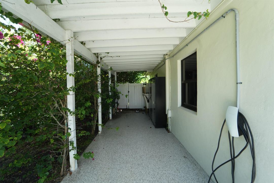 722 Greenbriar dr o-10