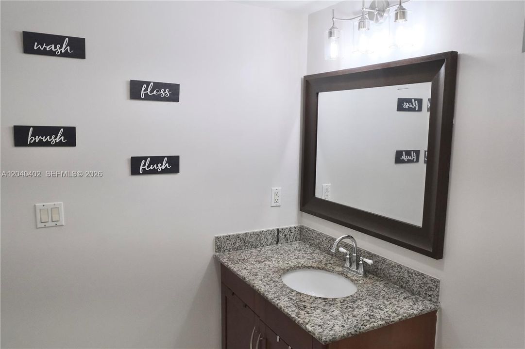 В аренду: $2,650 (1 спален, 1 ванн, 770 Квадратных фут)