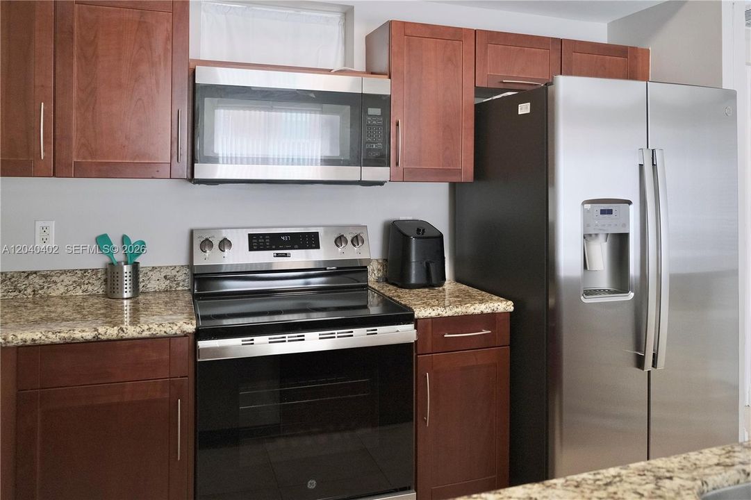 В аренду: $2,650 (1 спален, 1 ванн, 770 Квадратных фут)