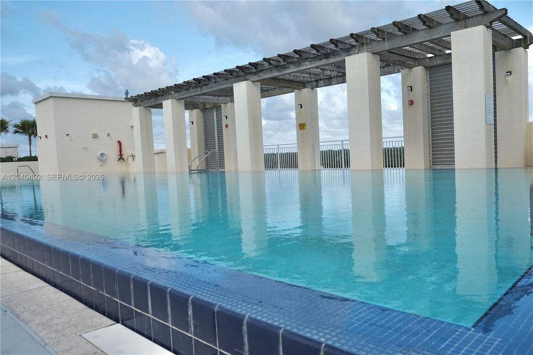 В аренду: $2,650 (1 спален, 1 ванн, 770 Квадратных фут)