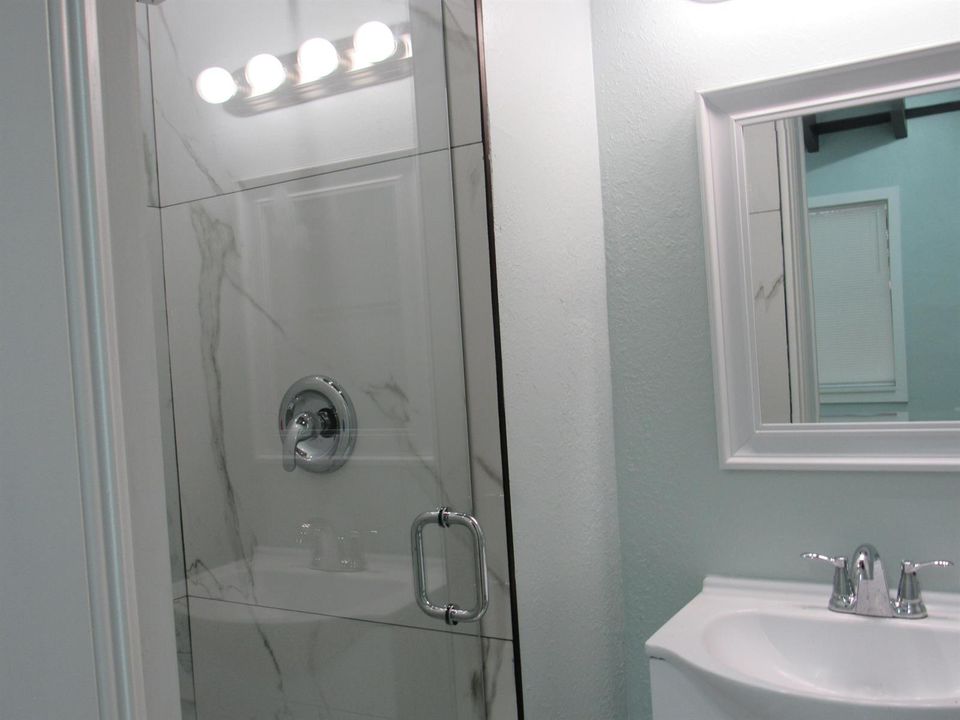 2nd Bathroom