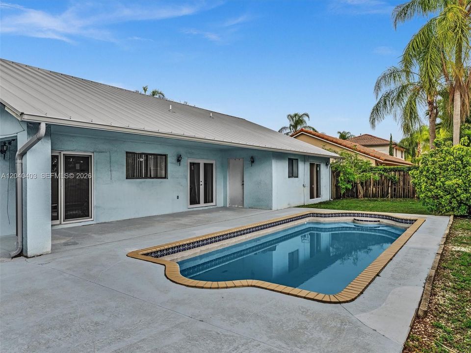 For Sale: $780,990 (3 beds, 2 baths, 2105 Square Feet)