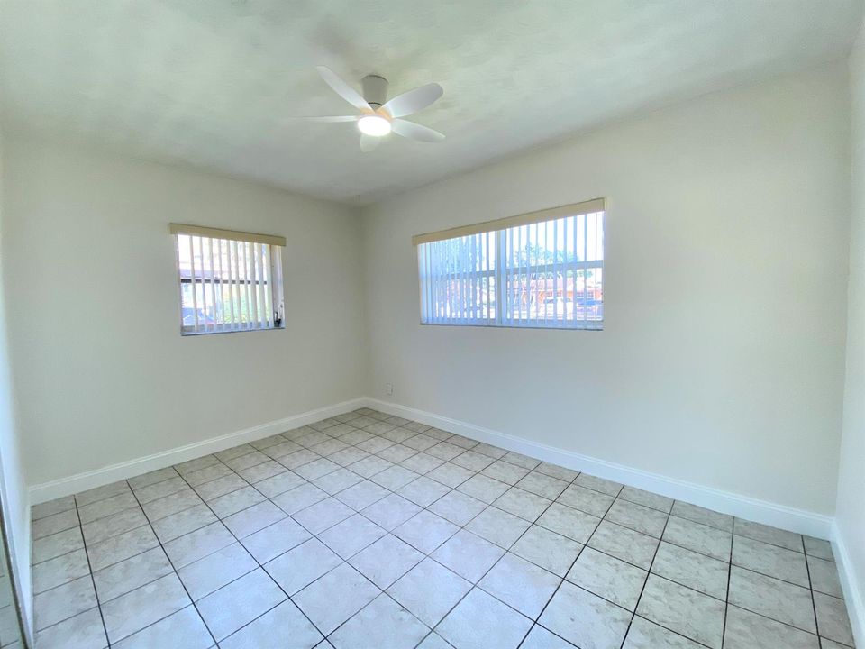 6751 liberty st Bedroom 1